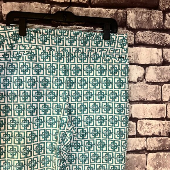 Chico's Turquoise & White Pull On Crop Pants Size L/14 - Picture 2 of 9